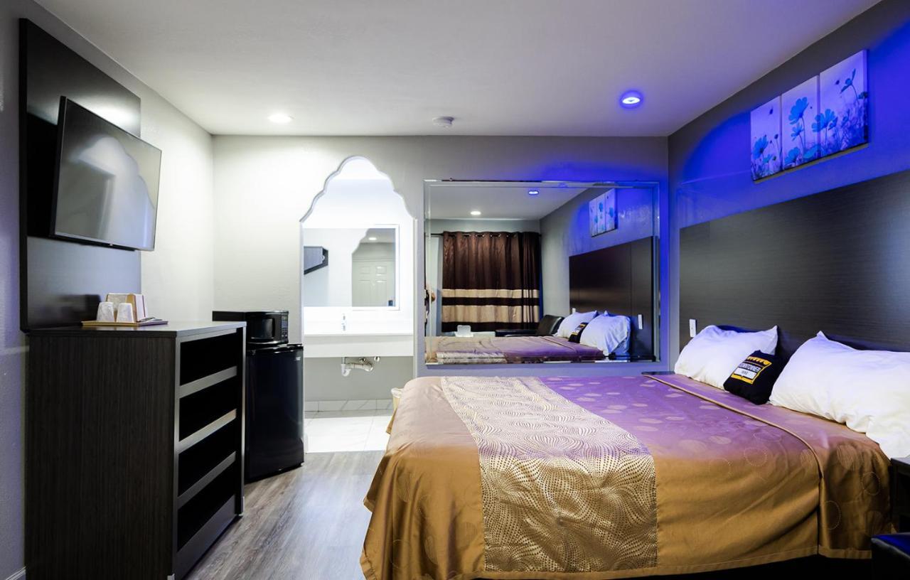 Downtowner Inns - Houston Downtown & Convention Center Экстерьер фото