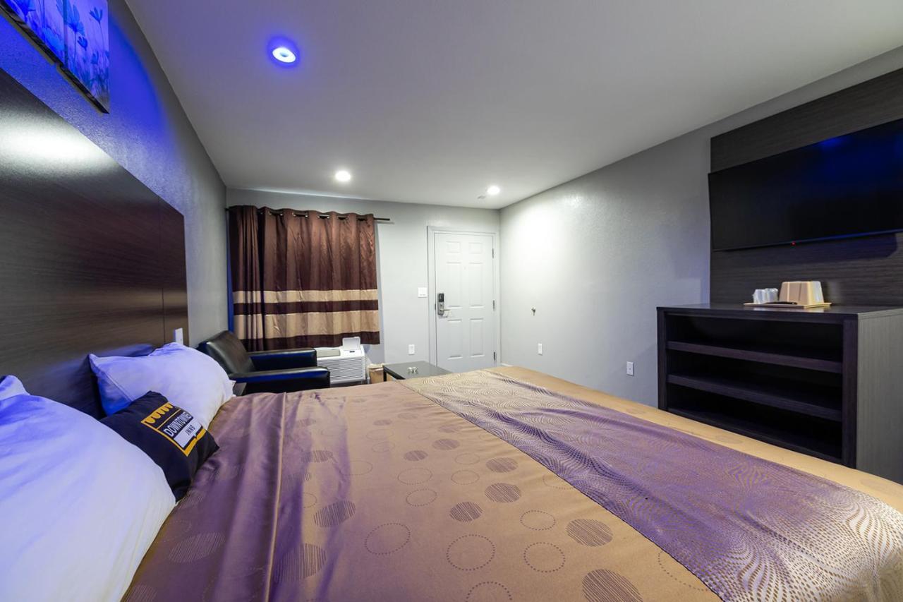 Downtowner Inns - Houston Downtown & Convention Center Экстерьер фото